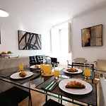 Guestready - Chic Flat Near Cathedral Lissabon