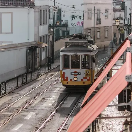 Guestready - Chic Flat Near Cathedral Lizbona