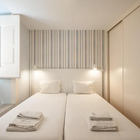 Apartment Guestready - Chic Flat Near Cathedral Lisbon