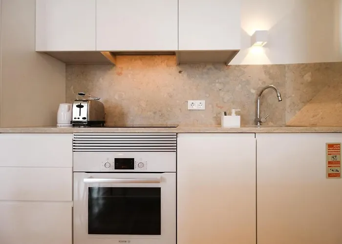 Guestready - Chic Flat Near Cathedral 아파트